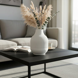 Kuro Vase